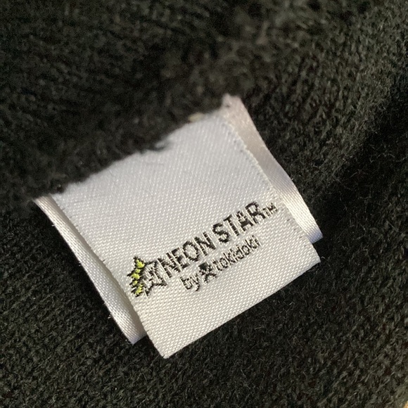 Tokidoki Donutella Embroidered Beanie Hat LOVE - Picture 3 of 4